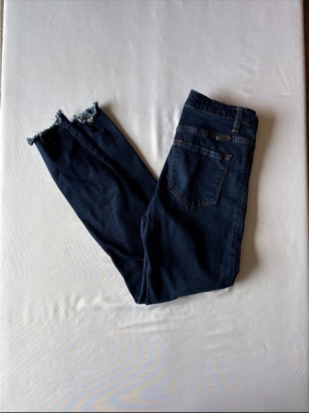 KanCan Estilo Dark Blue Skinny Jeans with Frayed Ankles